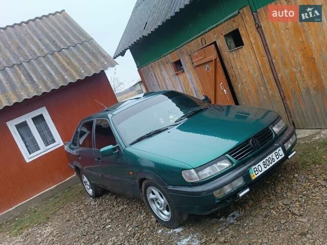 Зеленый Фольксваген Шаран, объемом двигателя 1.8 л и пробегом 20 тыс. км за 1950 $, фото 1 на Automoto.ua