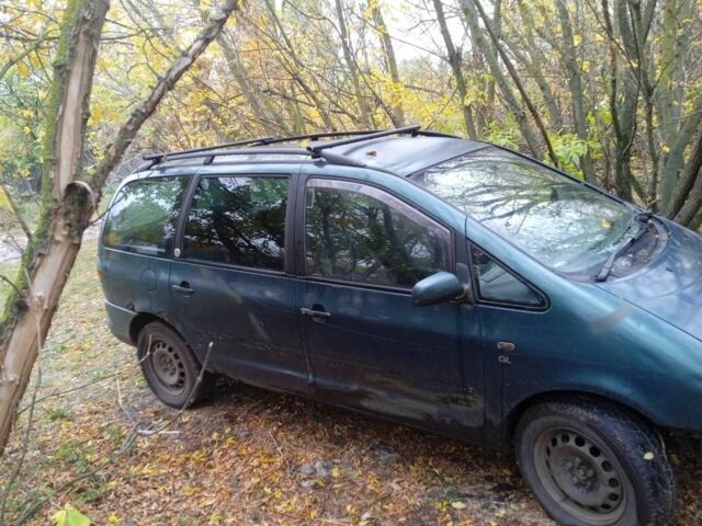 Зеленый Фольксваген Шаран, объемом двигателя 0 л и пробегом 450 тыс. км за 1100 $, фото 4 на Automoto.ua