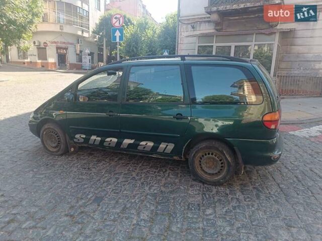 Зеленый Фольксваген Шаран, объемом двигателя 2.79 л и пробегом 200 тыс. км за 1799 $, фото 2 на Automoto.ua