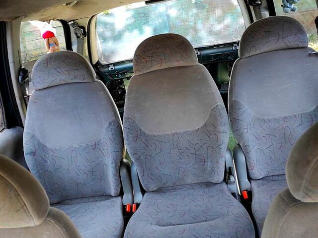 Зеленый Фольксваген Шаран, объемом двигателя 1.9 л и пробегом 599 тыс. км за 2000 $, фото 6 на Automoto.ua