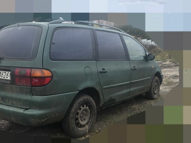 Зеленый Фольксваген Шаран, объемом двигателя 0 л и пробегом 398 тыс. км за 1548 $, фото 3 на Automoto.ua