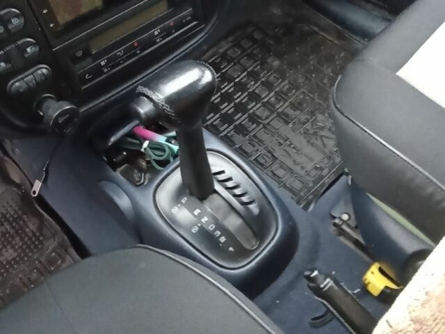 Зеленый Фольксваген Шаран, объемом двигателя 1.9 л и пробегом 362 тыс. км за 4253 $, фото 14 на Automoto.ua