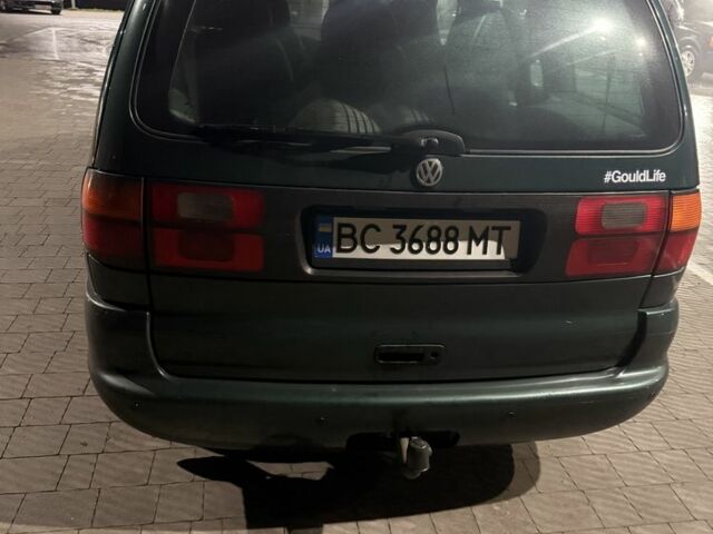 Зелений Фольксваген Шаран, об'ємом двигуна 1.8 л та пробігом 294 тис. км за 3800 $, фото 3 на Automoto.ua