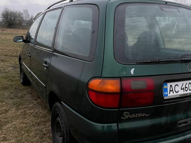 Зеленый Фольксваген Шаран, объемом двигателя 1.9 л и пробегом 125 тыс. км за 3500 $, фото 2 на Automoto.ua