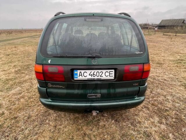 Зеленый Фольксваген Шаран, объемом двигателя 1.9 л и пробегом 125 тыс. км за 3500 $, фото 7 на Automoto.ua