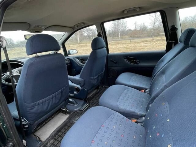 Зеленый Фольксваген Шаран, объемом двигателя 1.9 л и пробегом 125 тыс. км за 3500 $, фото 6 на Automoto.ua