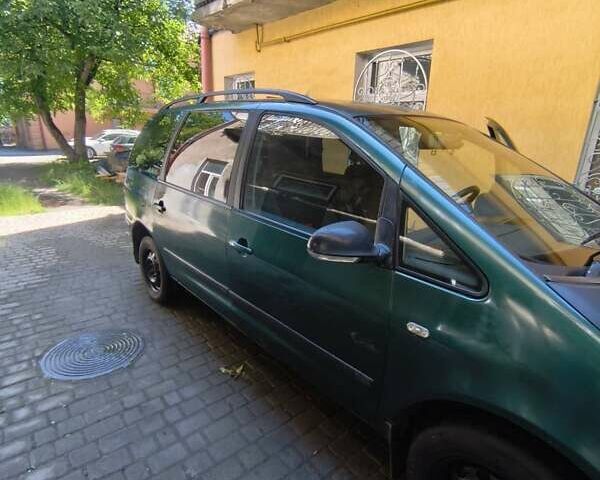 Зеленый Фольксваген Шаран, объемом двигателя 1.9 л и пробегом 395 тыс. км за 3700 $, фото 6 на Automoto.ua