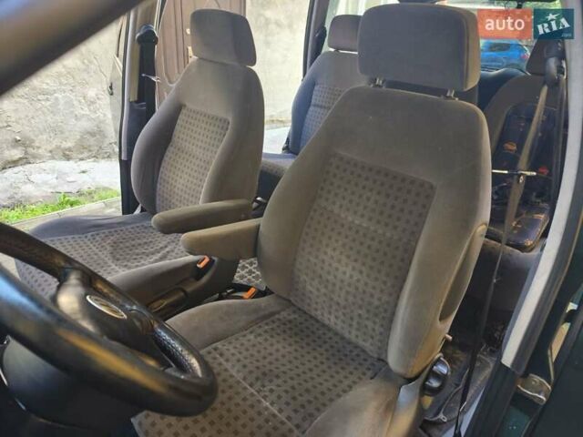 Зеленый Фольксваген Шаран, объемом двигателя 1.9 л и пробегом 395 тыс. км за 3700 $, фото 14 на Automoto.ua