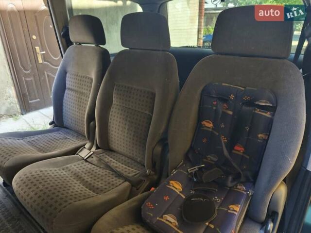 Зеленый Фольксваген Шаран, объемом двигателя 1.9 л и пробегом 395 тыс. км за 3700 $, фото 19 на Automoto.ua