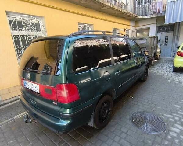 Зеленый Фольксваген Шаран, объемом двигателя 1.9 л и пробегом 395 тыс. км за 3700 $, фото 21 на Automoto.ua