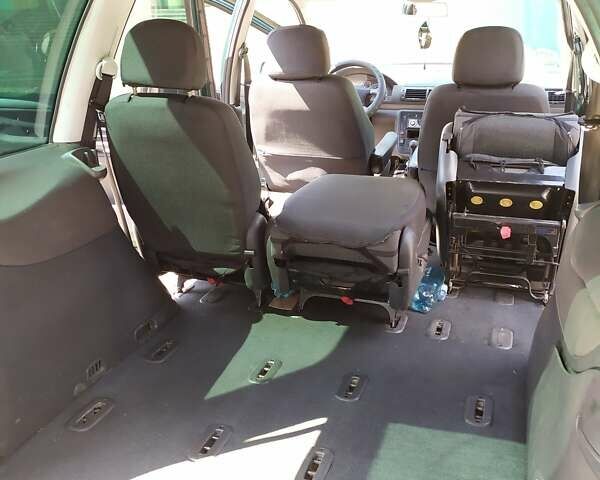 Фольксваген Шаран 2002 в Кривом Роге на Automoto.ua Зеленый Фольксваген Шаран, объемом двигателя 1.8 л и пробегом 180 тыс. км за 5750 $, фото 4 на Automoto.ua