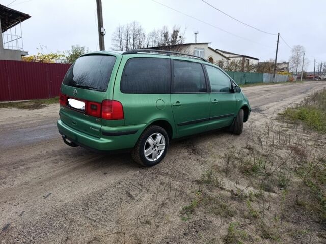 Зелений Фольксваген Шаран, об'ємом двигуна 1.9 л та пробігом 312 тис. км за 2500 $, фото 2 на Automoto.ua