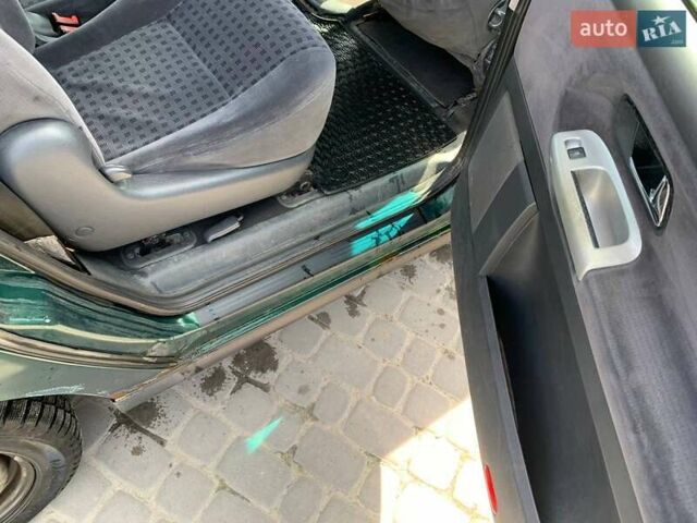 Зелений Фольксваген Шаран, об'ємом двигуна 1.9 л та пробігом 320 тис. км за 3000 $, фото 7 на Automoto.ua