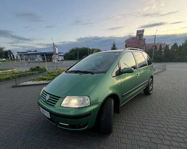 Зеленый Фольксваген Шаран, объемом двигателя 1.8 л и пробегом 316 тыс. км за 4350 $, фото 4 на Automoto.ua