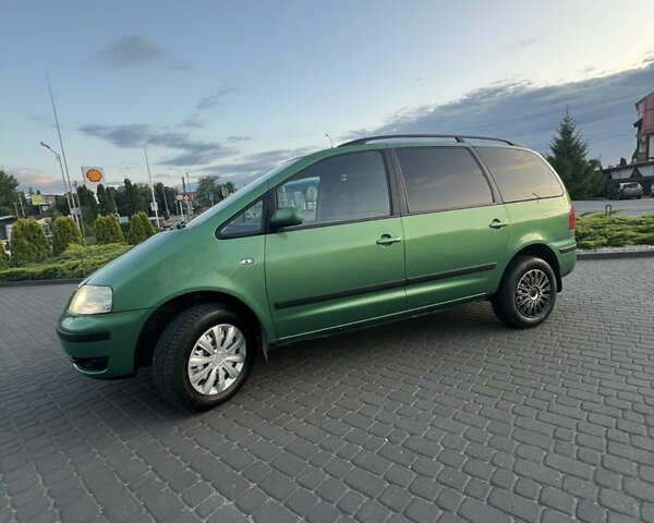 Зеленый Фольксваген Шаран, объемом двигателя 1.8 л и пробегом 316 тыс. км за 4350 $, фото 15 на Automoto.ua