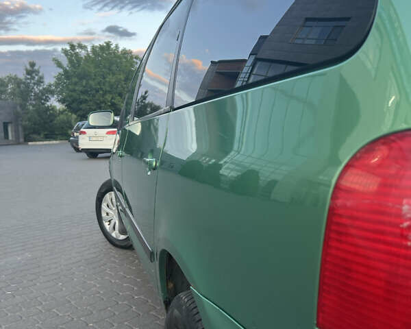 Зеленый Фольксваген Шаран, объемом двигателя 1.8 л и пробегом 316 тыс. км за 4350 $, фото 13 на Automoto.ua