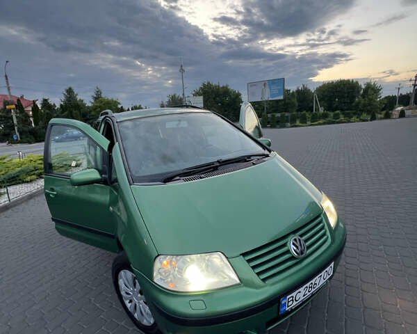 Зеленый Фольксваген Шаран, объемом двигателя 1.8 л и пробегом 316 тыс. км за 4350 $, фото 51 на Automoto.ua