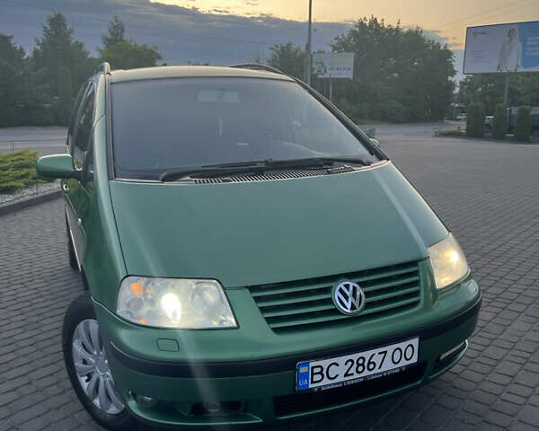 Зеленый Фольксваген Шаран, объемом двигателя 1.8 л и пробегом 316 тыс. км за 4350 $, фото 20 на Automoto.ua