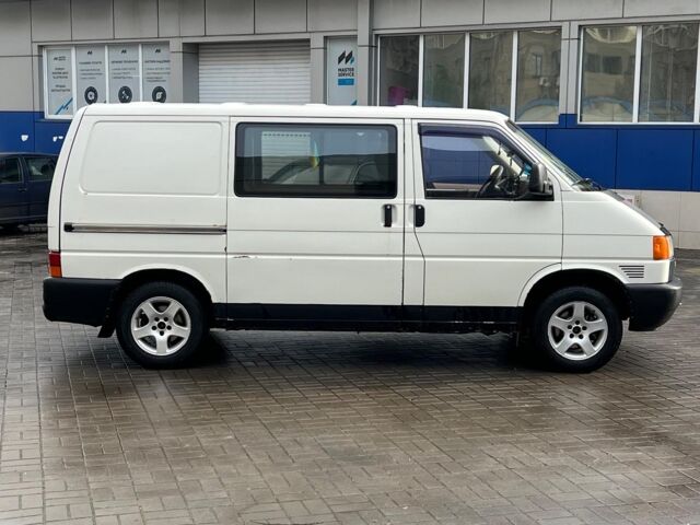 Білий Фольксваген T4 (Transporter) пасс., об'ємом двигуна 1.9 л та пробігом 353 тис. км за 5490 $, фото 3 на Automoto.ua