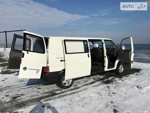 Білий Фольксваген T4 (Transporter) пасс., об'ємом двигуна 2.5 л та пробігом 360 тис. км за 6700 $, фото 14 на Automoto.ua