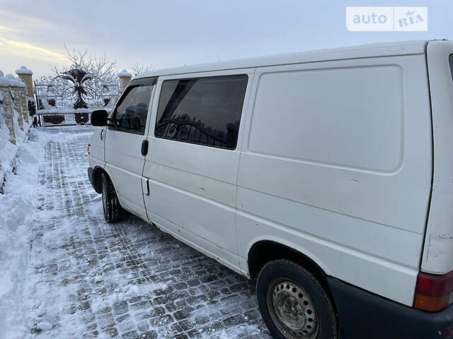 Білий Фольксваген T4 (Transporter) пасс., об'ємом двигуна 2.5 л та пробігом 895 тис. км за 4700 $, фото 1 на Automoto.ua