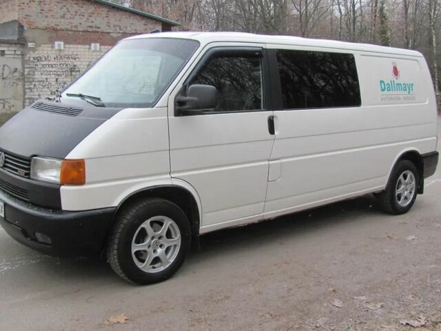 Білий Фольксваген T4 (Transporter) пасс., об'ємом двигуна 2.5 л та пробігом 280 тис. км за 2000 $, фото 1 на Automoto.ua