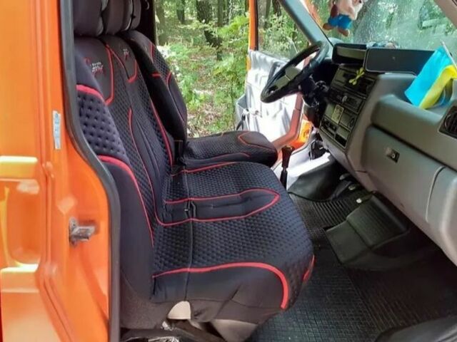 Помаранчевий Фольксваген T4 (Transporter) пасс., об'ємом двигуна 2.4 л та пробігом 370 тис. км за 3300 $, фото 1 на Automoto.ua