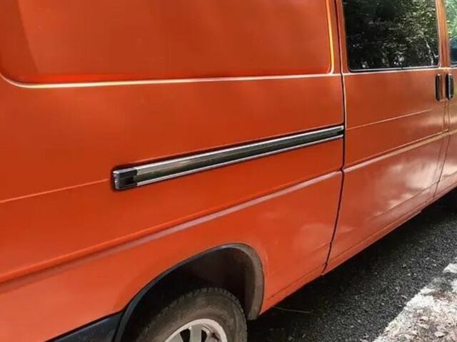 Помаранчевий Фольксваген T4 (Transporter) пасс., об'ємом двигуна 2.4 л та пробігом 370 тис. км за 3300 $, фото 8 на Automoto.ua