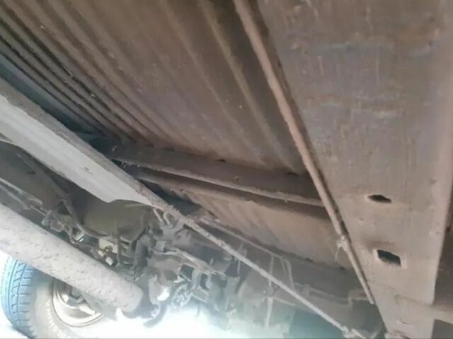 Помаранчевий Фольксваген T4 (Transporter) пасс., об'ємом двигуна 2.4 л та пробігом 370 тис. км за 3300 $, фото 11 на Automoto.ua