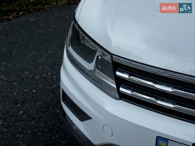 Белый Фольксваген Tiguan Allspace, объемом двигателя 1.98 л и пробегом 132 тыс. км за 22500 $, фото 4 на Automoto.ua