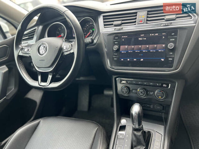 Білий Фольксваген Tiguan Allspace, об'ємом двигуна 1.98 л та пробігом 190 тис. км за 17500 $, фото 16 на Automoto.ua