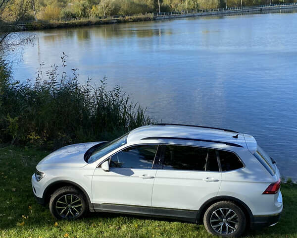 Фольксваген Tiguan Allspace 2018 в Виннице на Automoto.ua Белый Фольксваген Tiguan Allspace, объемом двигателя 2 л и пробегом 197 тыс. км за 18200 $, фото 18 на Automoto.ua