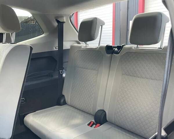 Белый Фольксваген Tiguan Allspace, объемом двигателя 1.98 л и пробегом 197 тыс. км за 16000 $, фото 21 на Automoto.ua