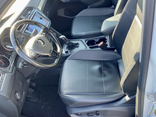 Белый Фольксваген Tiguan Allspace, объемом двигателя 2 л и пробегом 155 тыс. км за 18000 $, фото 17 на Automoto.ua