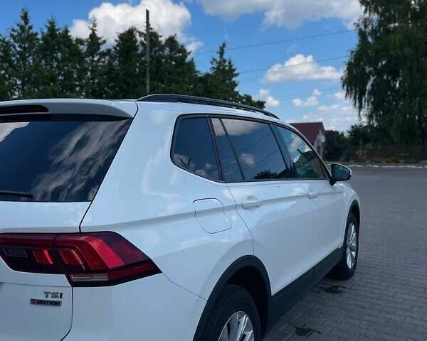 Белый Фольксваген Tiguan Allspace, объемом двигателя 1.98 л и пробегом 197 тыс. км за 16000 $, фото 20 на Automoto.ua