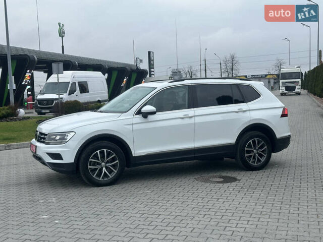 Белый Фольксваген Tiguan Allspace, объемом двигателя 2 л и пробегом 77 тыс. км за 18800 $, фото 1 на Automoto.ua