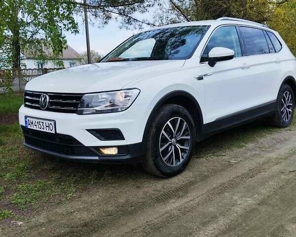 Белый Фольксваген Tiguan Allspace, объемом двигателя 2 л и пробегом 217 тыс. км за 27570 $, фото 9 на Automoto.ua