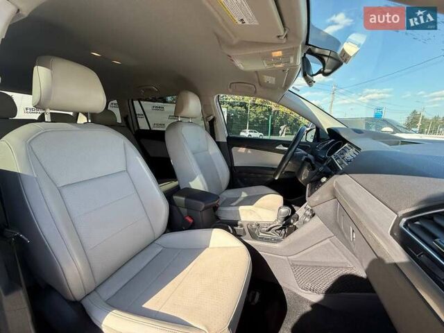 Белый Фольксваген Tiguan Allspace, объемом двигателя 2 л и пробегом 180 тыс. км за 12600 $, фото 16 на Automoto.ua