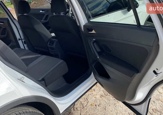 Белый Фольксваген Tiguan Allspace, объемом двигателя 2 л и пробегом 32 тыс. км за 18300 $, фото 36 на Automoto.ua
