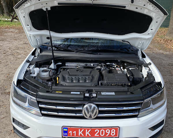 Белый Фольксваген Tiguan Allspace, объемом двигателя 2 л и пробегом 32 тыс. км за 18300 $, фото 17 на Automoto.ua