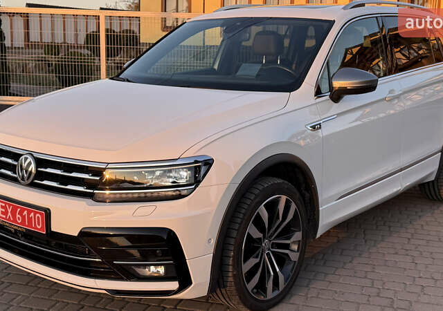 Белый Фольксваген Tiguan Allspace, объемом двигателя 2 л и пробегом 228 тыс. км за 29450 $, фото 32 на Automoto.ua