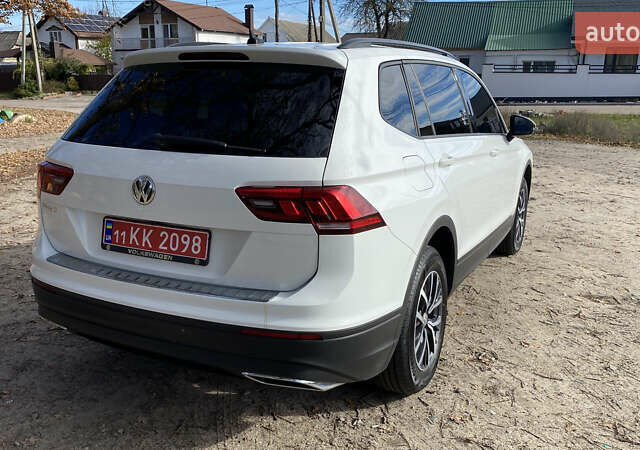 Белый Фольксваген Tiguan Allspace, объемом двигателя 2 л и пробегом 32 тыс. км за 18300 $, фото 9 на Automoto.ua