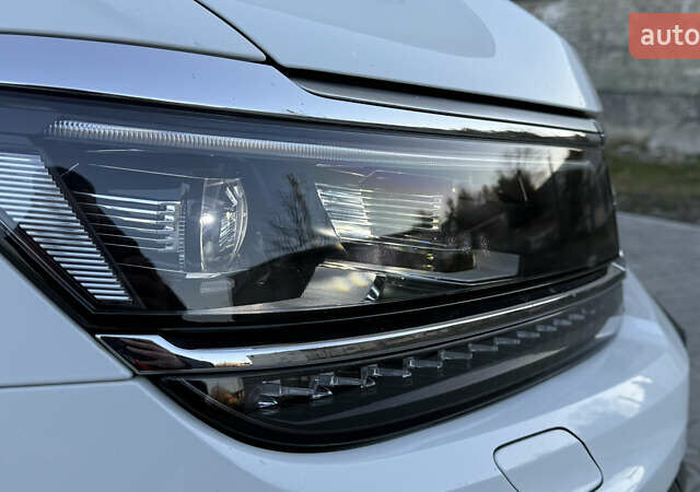 Белый Фольксваген Tiguan Allspace, объемом двигателя 2 л и пробегом 228 тыс. км за 29450 $, фото 17 на Automoto.ua