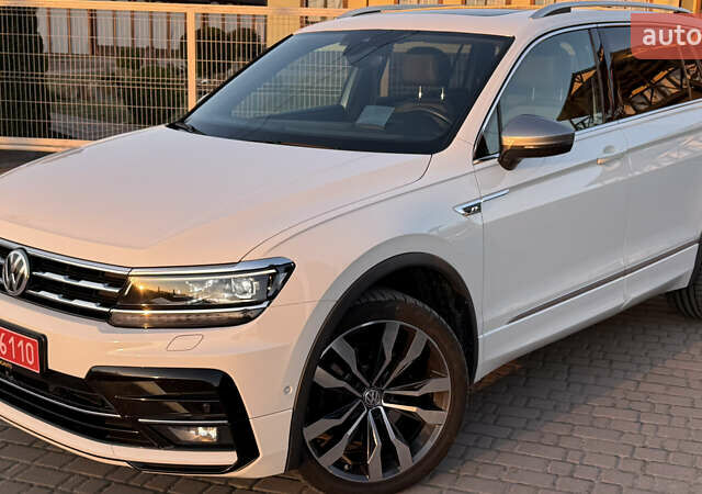 Белый Фольксваген Tiguan Allspace, объемом двигателя 2 л и пробегом 228 тыс. км за 29450 $, фото 31 на Automoto.ua
