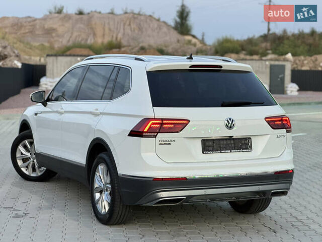 Білий Фольксваген Tiguan Allspace, об'ємом двигуна 2 л та пробігом 193 тис. км за 26499 $, фото 30 на Automoto.ua