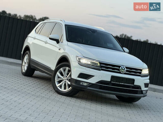 Білий Фольксваген Tiguan Allspace, об'ємом двигуна 2 л та пробігом 193 тис. км за 26499 $, фото 18 на Automoto.ua