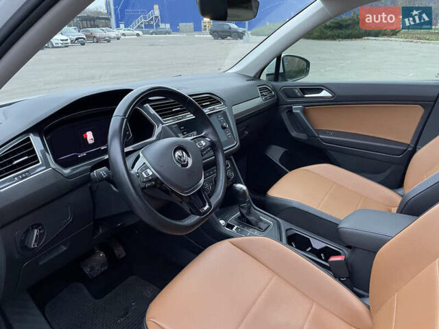 Белый Фольксваген Tiguan Allspace, объемом двигателя 1.97 л и пробегом 139 тыс. км за 20999 $, фото 9 на Automoto.ua