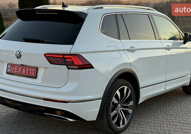 Белый Фольксваген Tiguan Allspace, объемом двигателя 2 л и пробегом 228 тыс. км за 29450 $, фото 38 на Automoto.ua