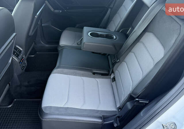 Белый Фольксваген Tiguan Allspace, объемом двигателя 2 л и пробегом 228 тыс. км за 29450 $, фото 66 на Automoto.ua