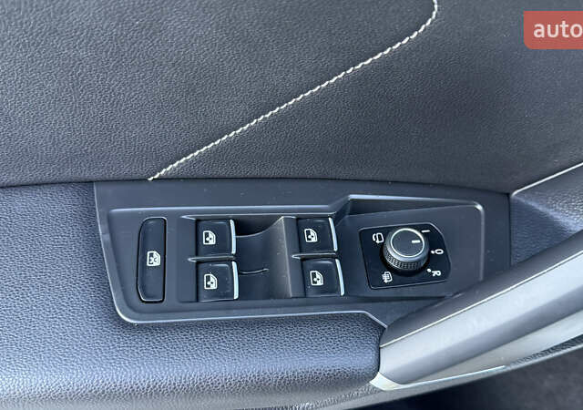 Белый Фольксваген Tiguan Allspace, объемом двигателя 2 л и пробегом 228 тыс. км за 29450 $, фото 57 на Automoto.ua